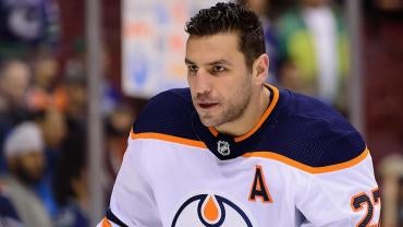 NHL: Edmonton Oilers at Vancouver Canucks