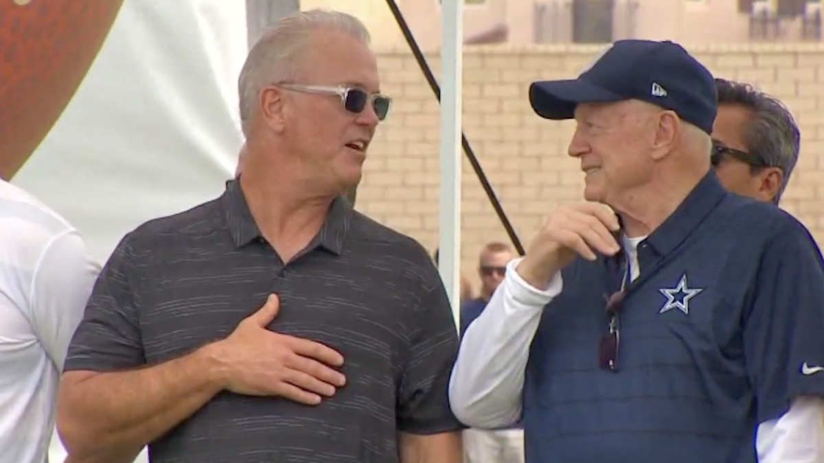 Jerry Jones refuses to comment after wearing a hat during the national  anthem