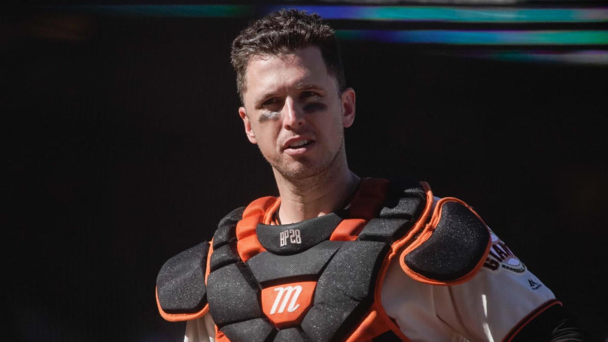 Giants' Buster Posey undergoes hip surgery, out 6-8 months