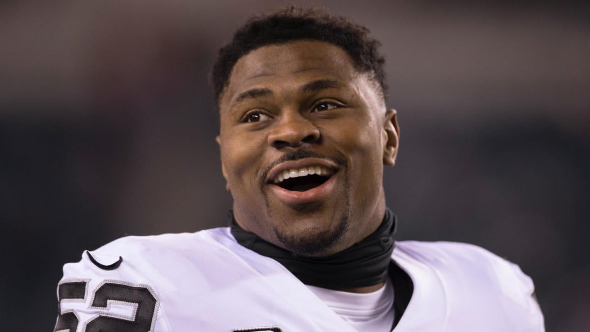 Khalil Mack traded to Bears, signs record 6-year, $141 million deal -  Sports Illustrated