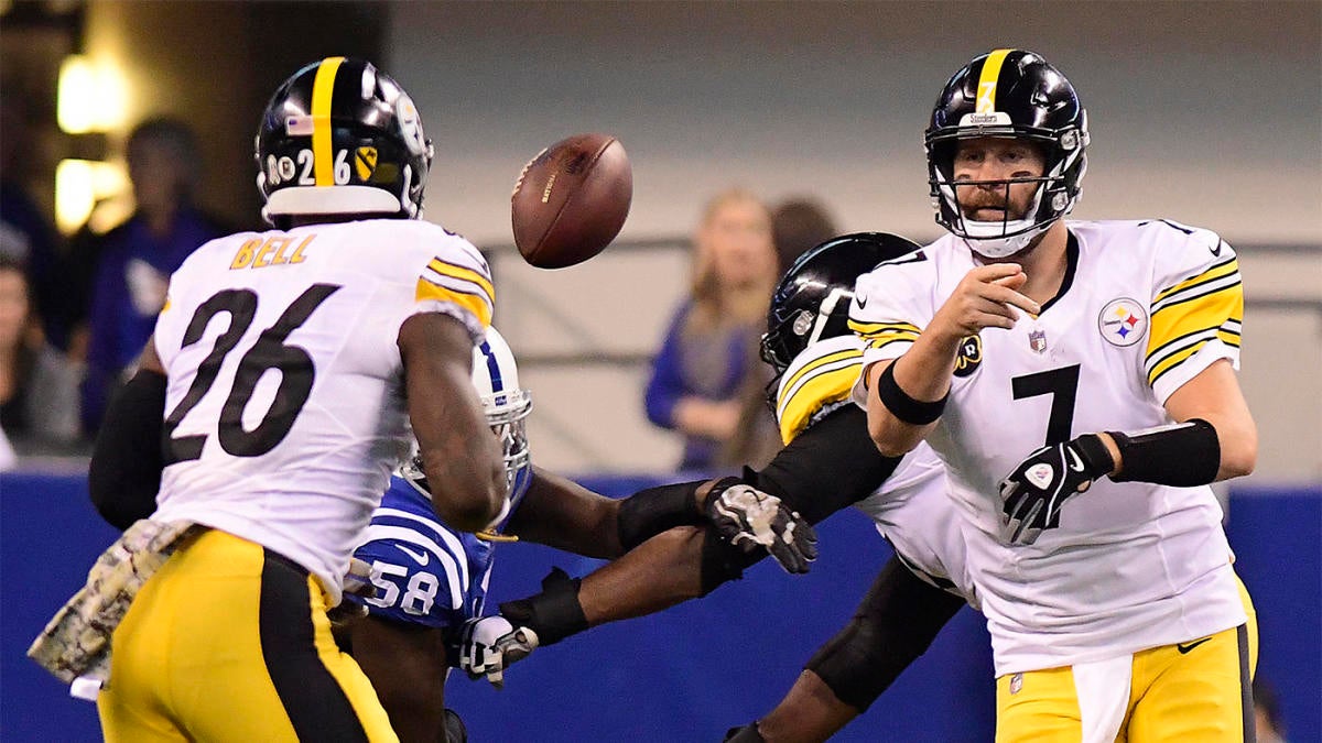 Shocked Le'Veon Bell has one-word reaction to scathing comments from  Steelers teammates 