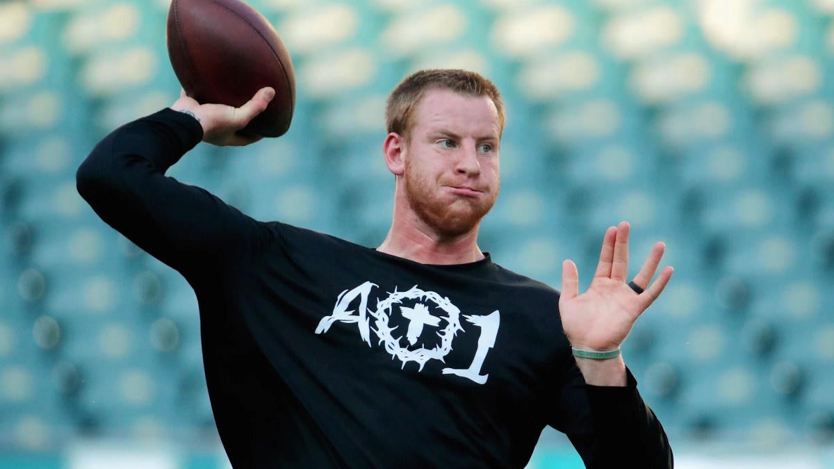 Carson Wentz officially cleared to play, will start for Eagles against