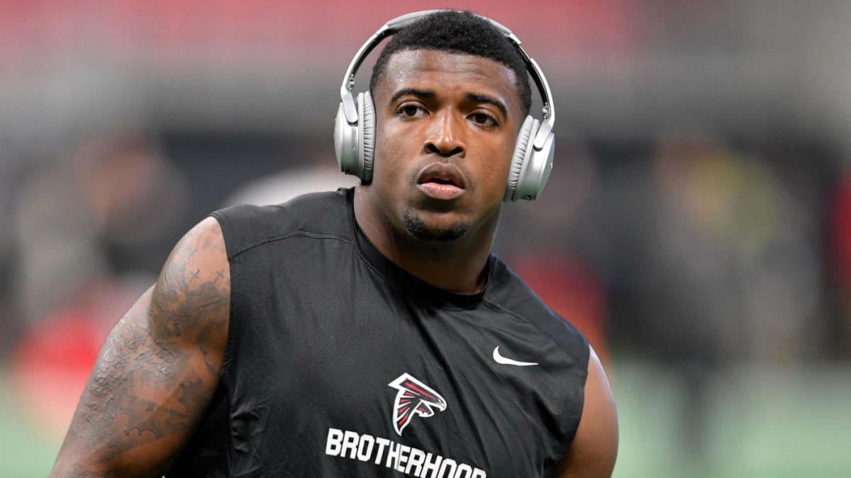 Falcons lose Pro Bowl safety Keanu Neal to a season-ending knee injury in  opener 