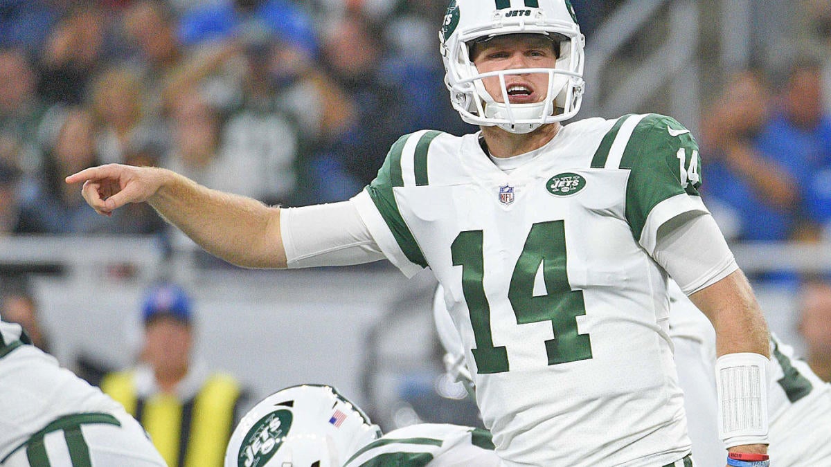 New York Jets' Sam Darnold throw pick-6 on first NFL play