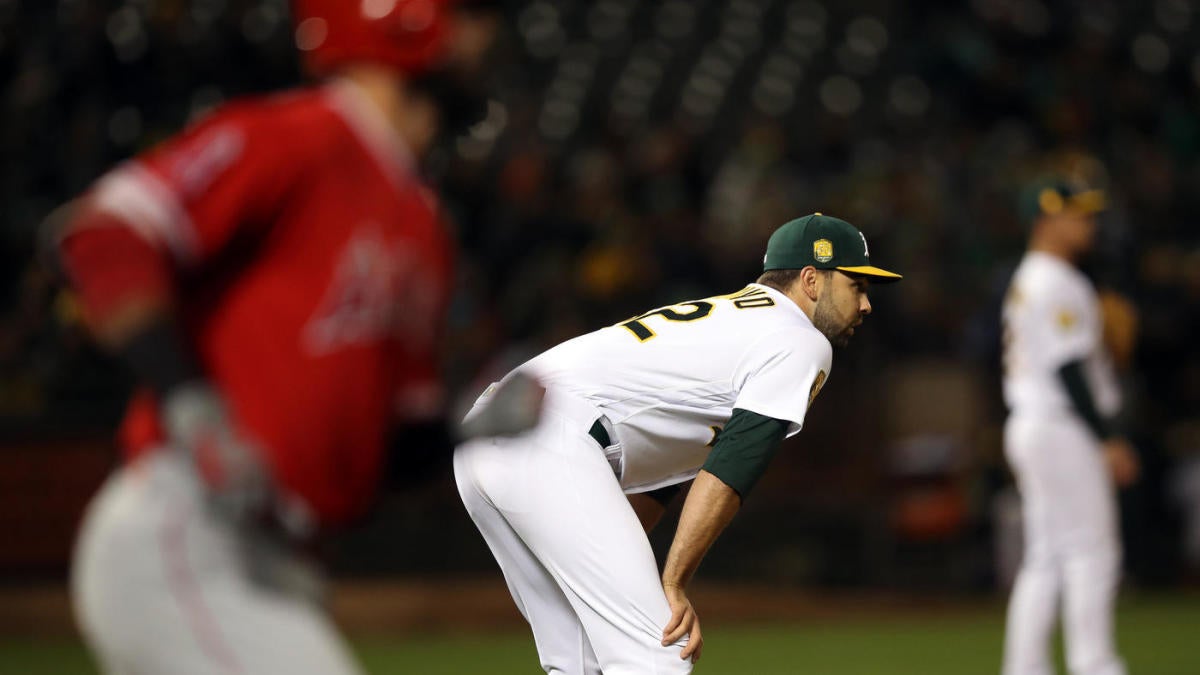 A's fan makes back-to-back foul ball catches 