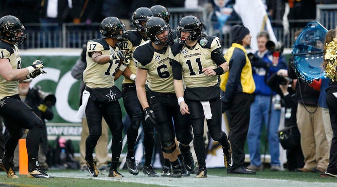 Franklin American Mortgage Music City Bowl - North Carolina State v Vanderbilt