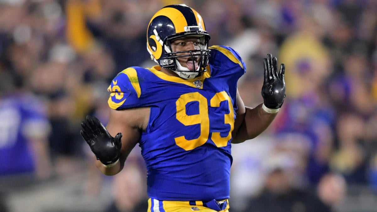 Ndamukong Suh gets unnecessary roughness penalty - NBC Sports