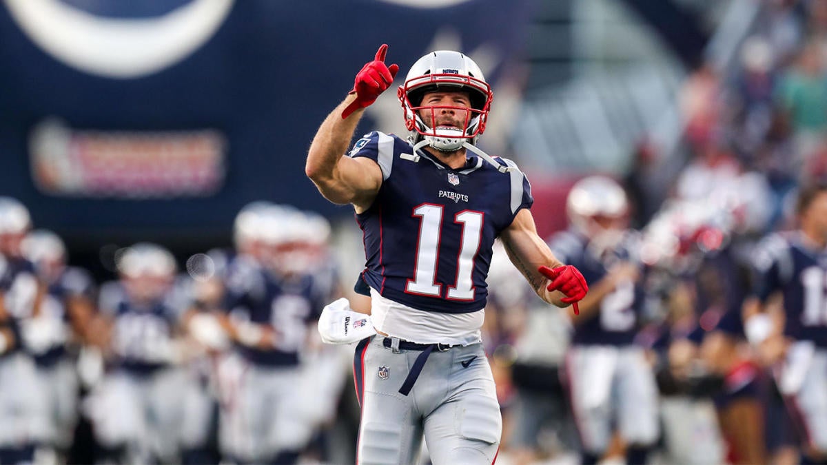 Tom Brady Trains with Former Patriots Teammate Julian Edelman