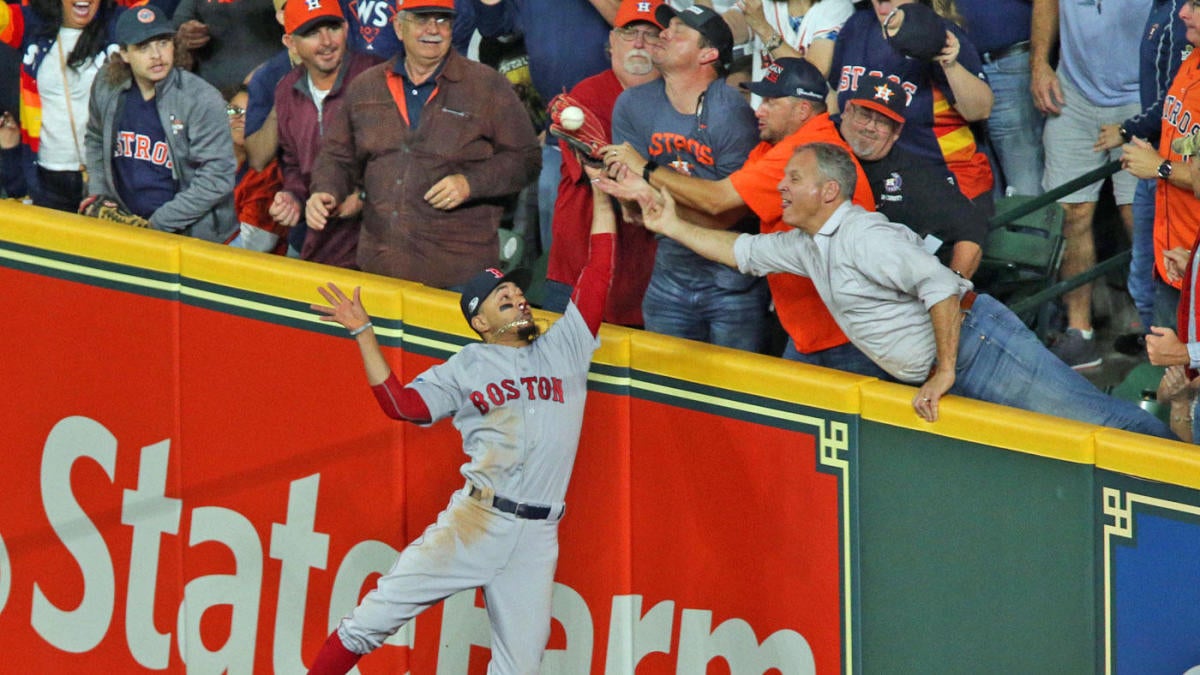 Almost a Jeffrey Maier moment for Yankees and Astros at Minute Maid