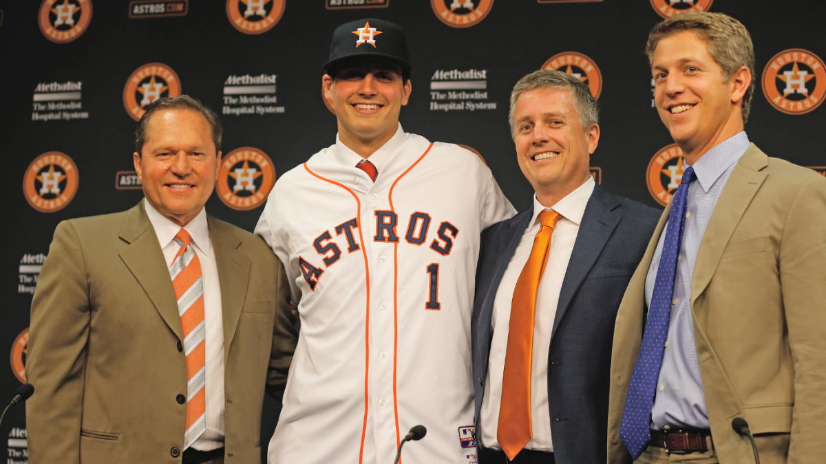 Orioles hire former Astros exec Mike Elias as new general manager