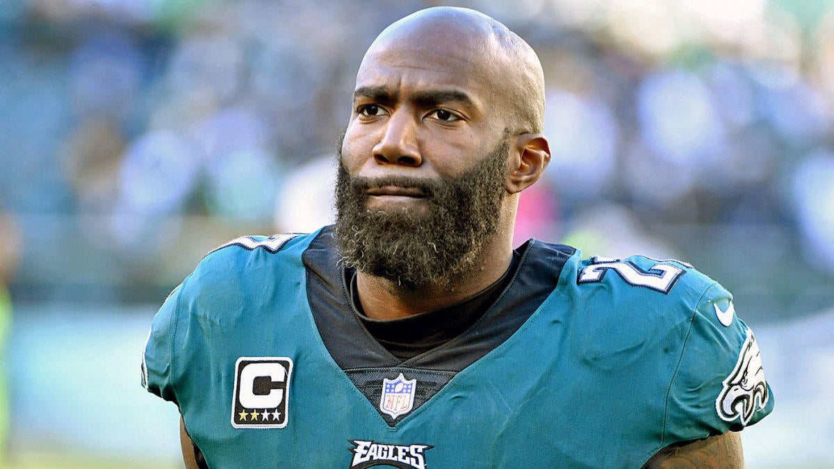 Retired Eagles star Malcolm Jenkins to hit Delaware in free fall event