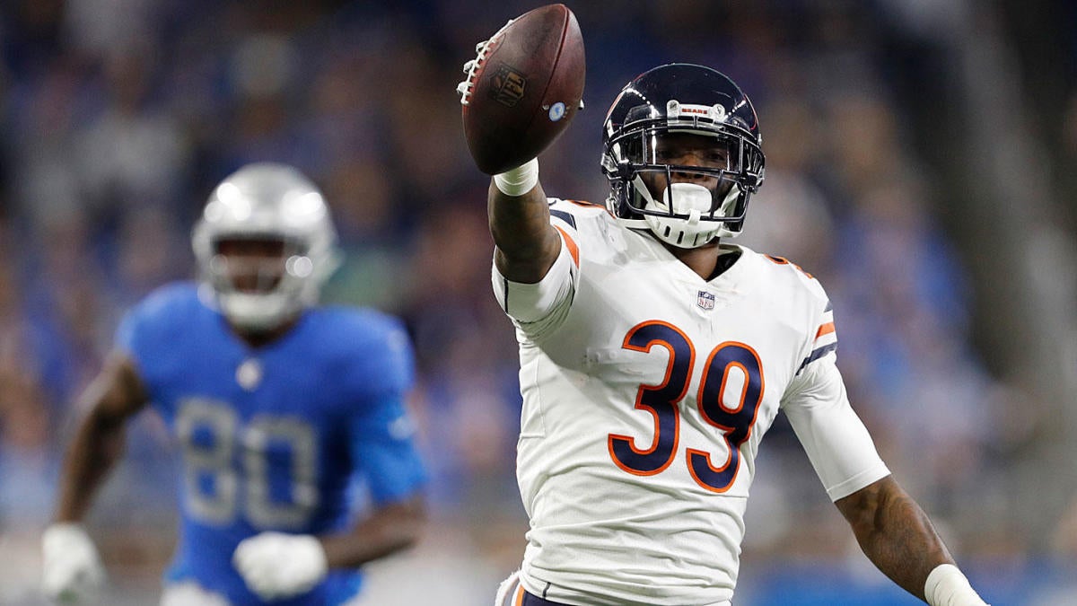 First look at Bears safety Eddie Jackson sporting his No. 4 jersey