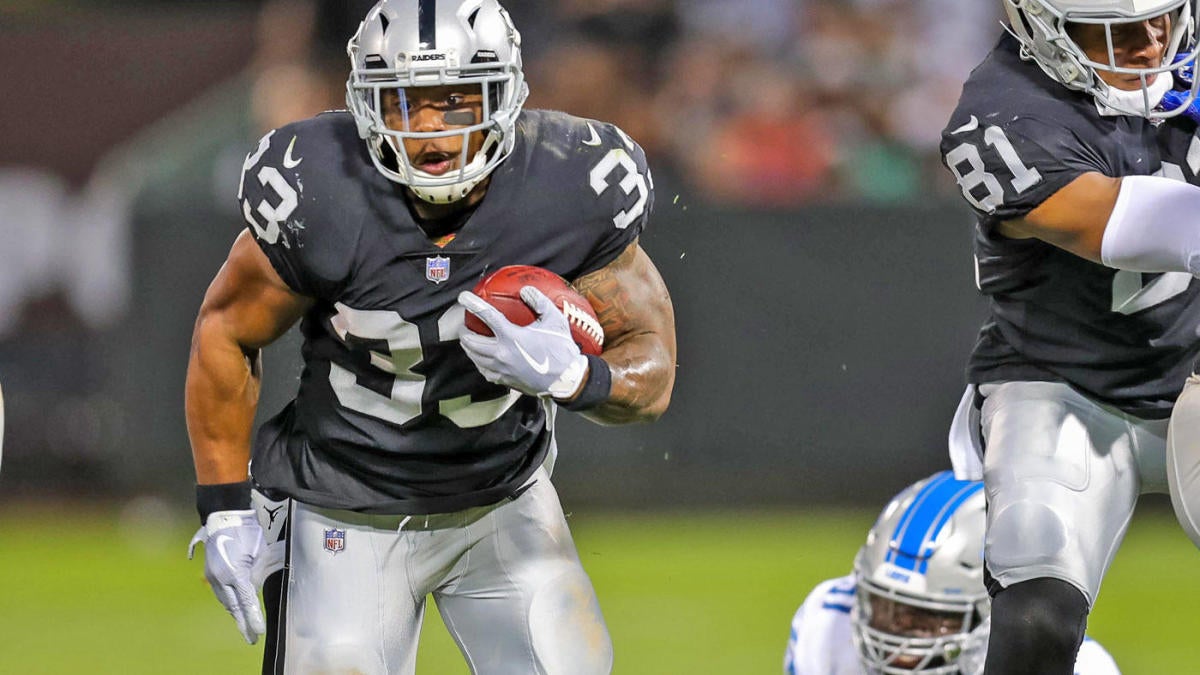 Oakland Raiders running back DeAndre Washington during NFL