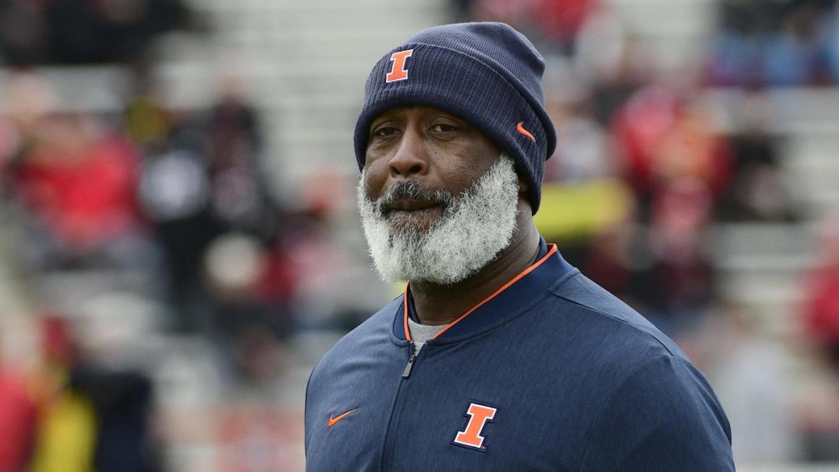 Big Ten football  Illinois hires Lovie Smith as coach