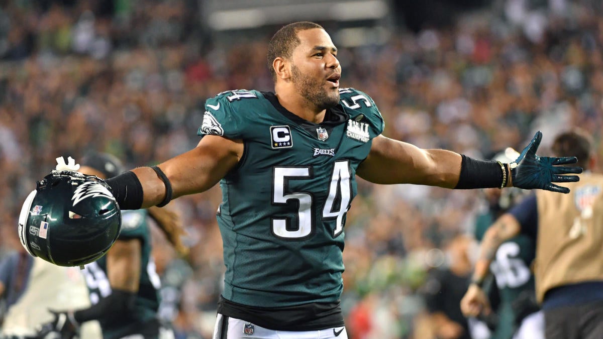 Philadelphia Eagles linebacker Kamu Grugier-Hill (54) runs back an  interception during the first half of an NFL football game against the New  York Giants Thursday, Oct. 11, 2018, in East Rutherford, N.J. (