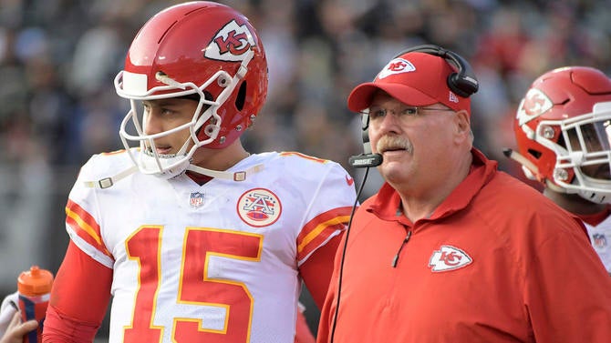 NFL: Kansas City Chiefs at Oakland Raiders