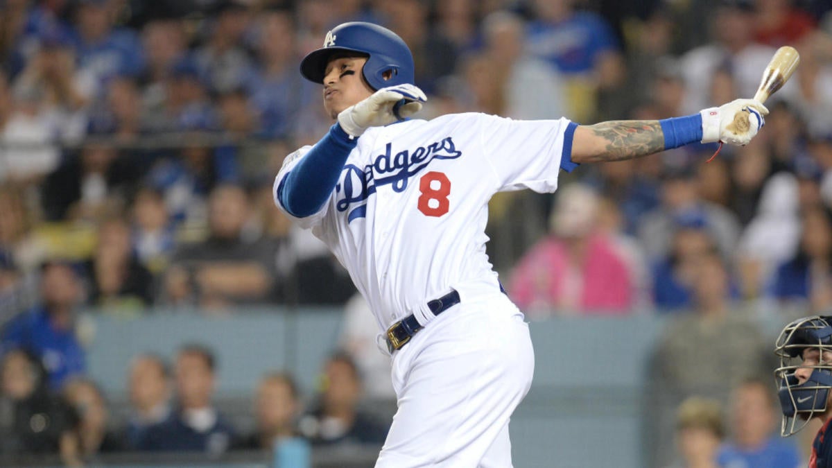 MLB rumors: White Sox offered $250 million to Manny Machado; Scooter Gennett frustrated by lack of contract talks