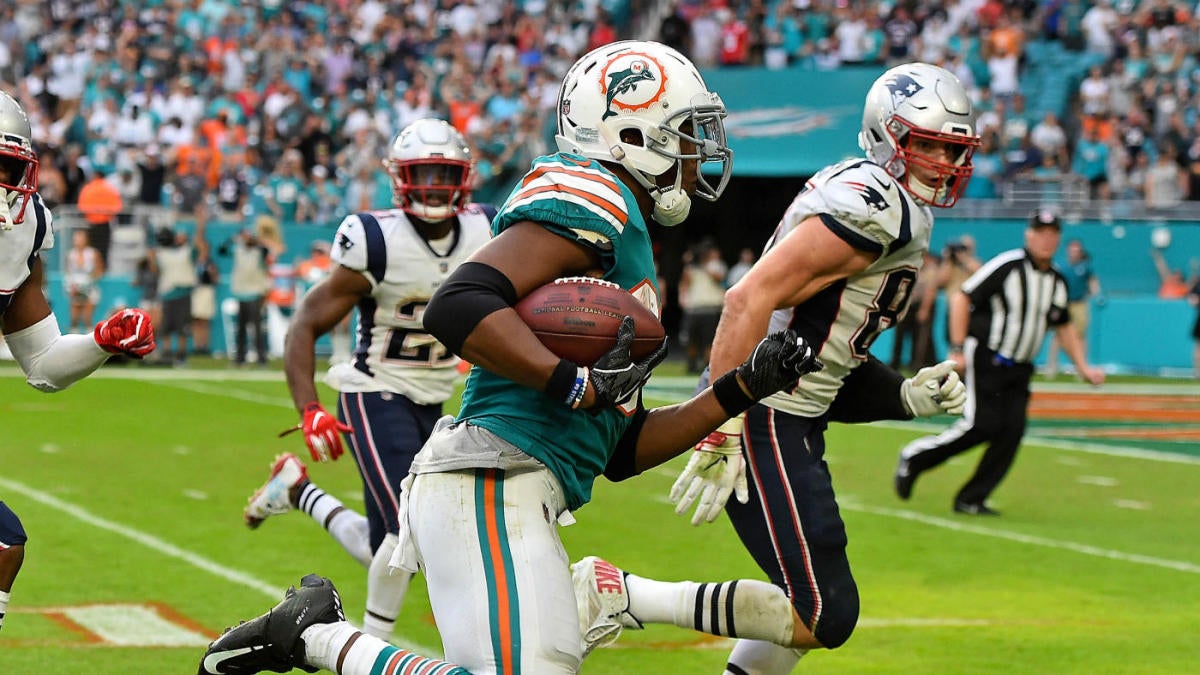 The Miracle Dolphins Touchdown that Stunned the Patriots - WSJ