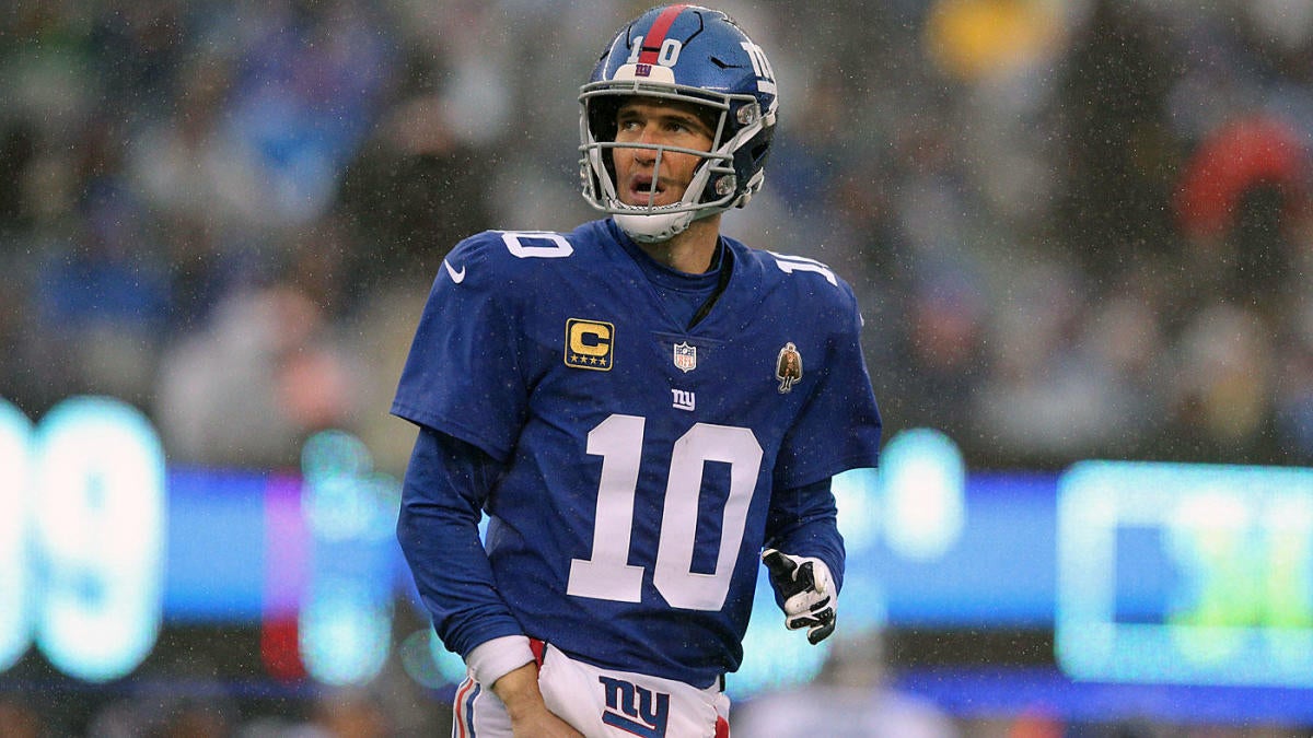 Giants' Eli Manning will return in 2019: 'He's back'