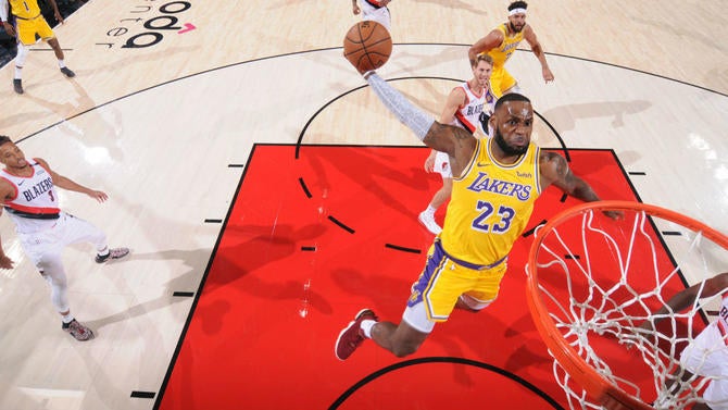 lebron-dunk.jpg