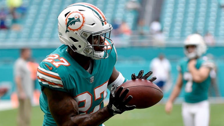 NFL: Buffalo Bills at Miami Dolphins