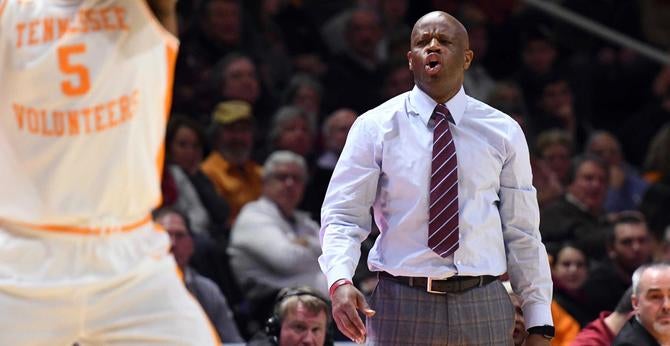 NCAA Basketball: Arkansas at Tennessee