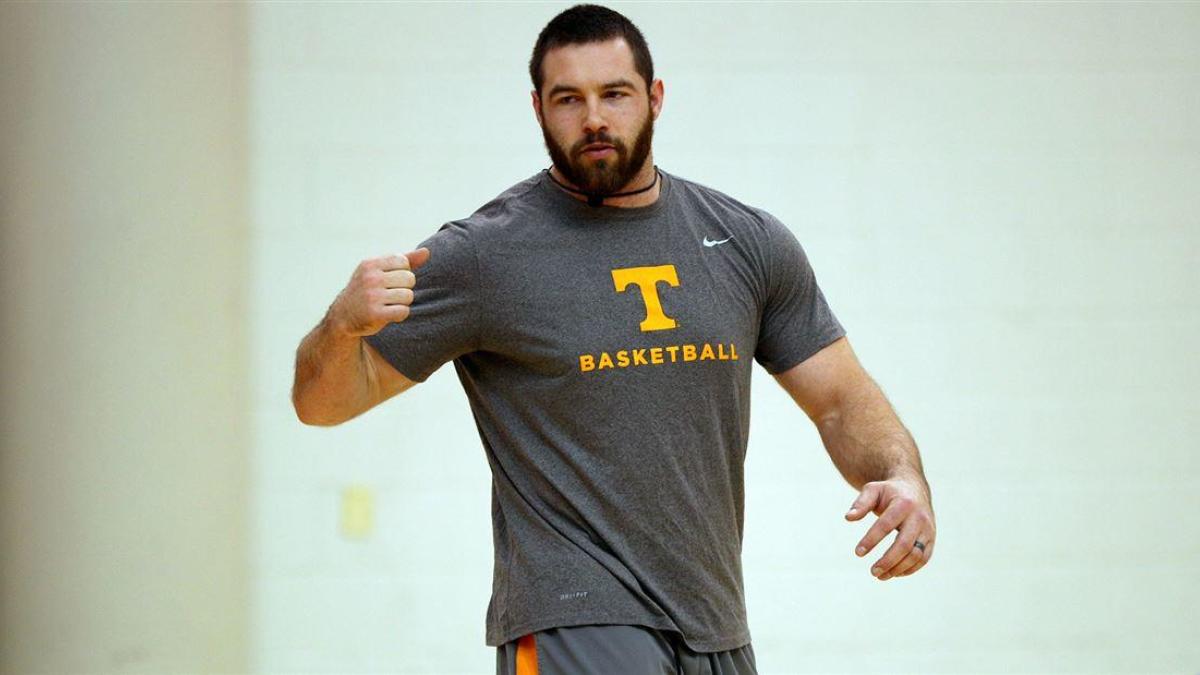 Strength coach Medenwald plays big role in building top-ranked Vols -  