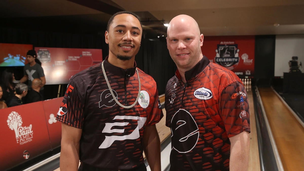 Red Sox's Mookie Betts reminds everyone he's an amazing bowler, wins  celebrity tournament 