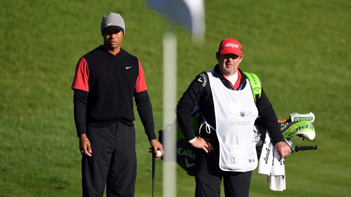 Watch Tiger Woods Holes Out From Bunker At 2019 Genesis Open To Get Into Top Five Cbssports Com