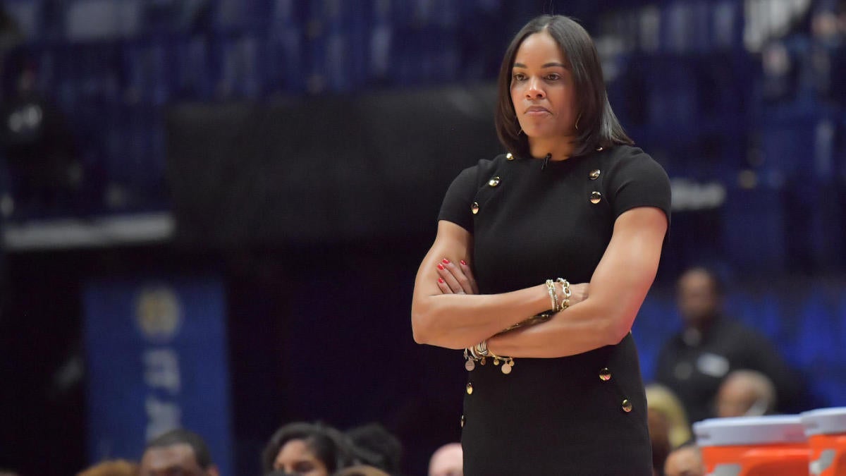 women's basketball coach Joni Taylor gives birth to daughter