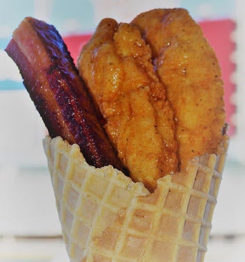 minnesota-twins-chicken-and-bacon-cone-1.jpg
