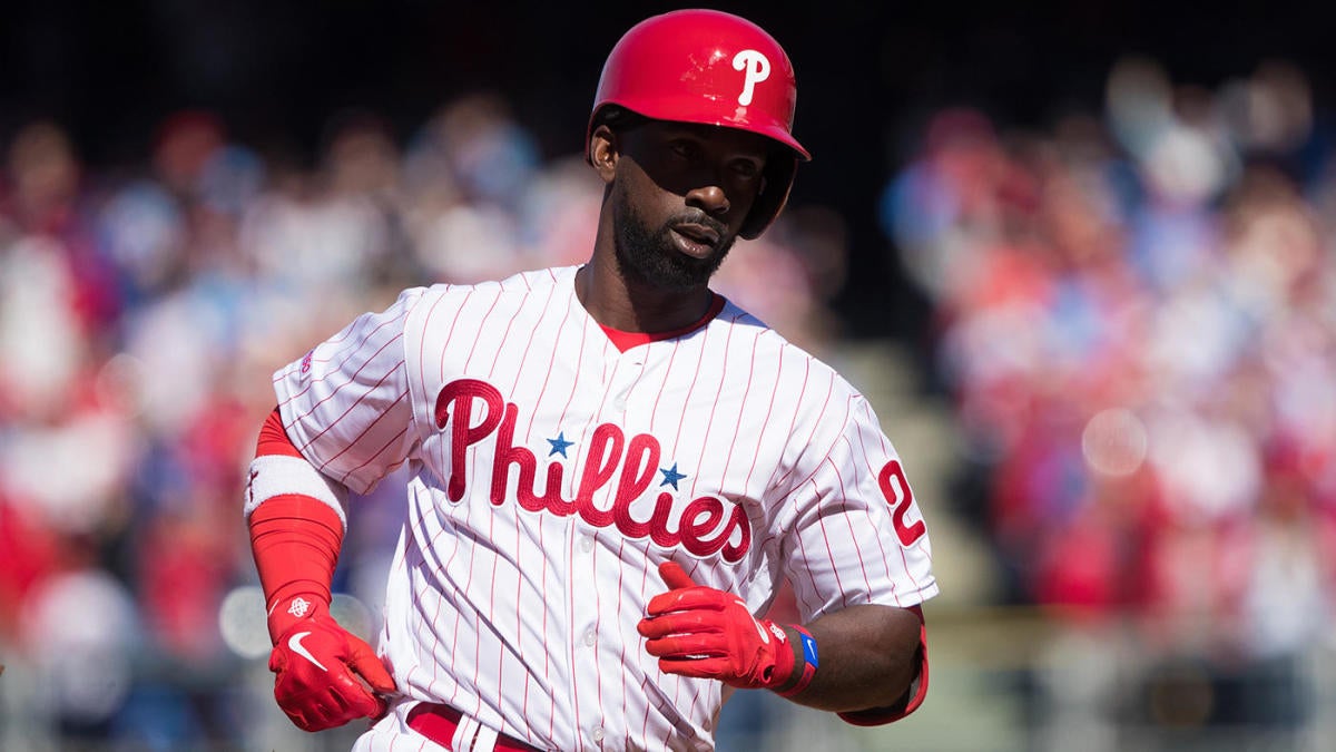 Andrew McCutchen hits leadoff home run in Phillies debut