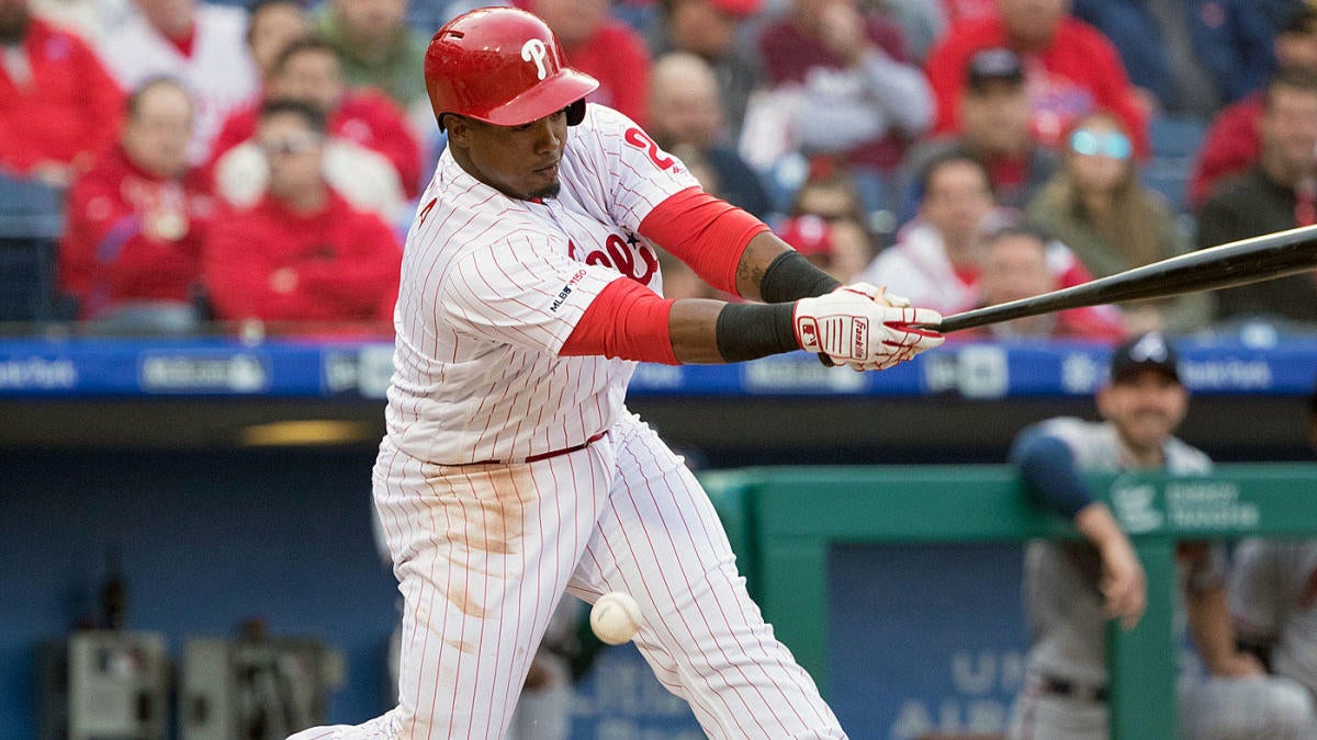 Nunez drives in four to key Phillies' victory