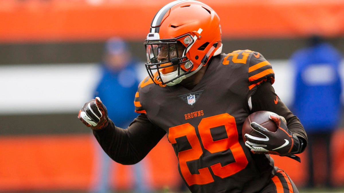 Browns shopping running back Duke Johnson, sources say 