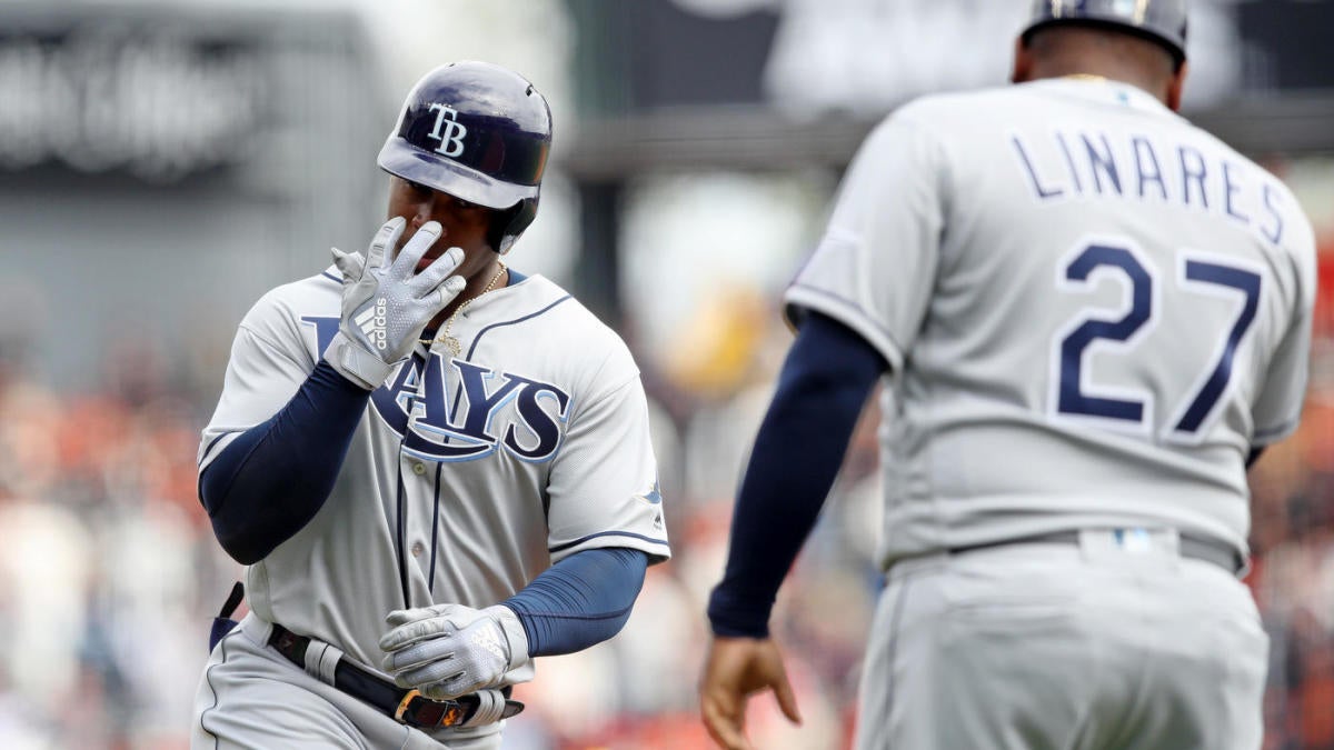 WATCH Rays' Yandy Diaz crushes broken bat home run in win over Giants