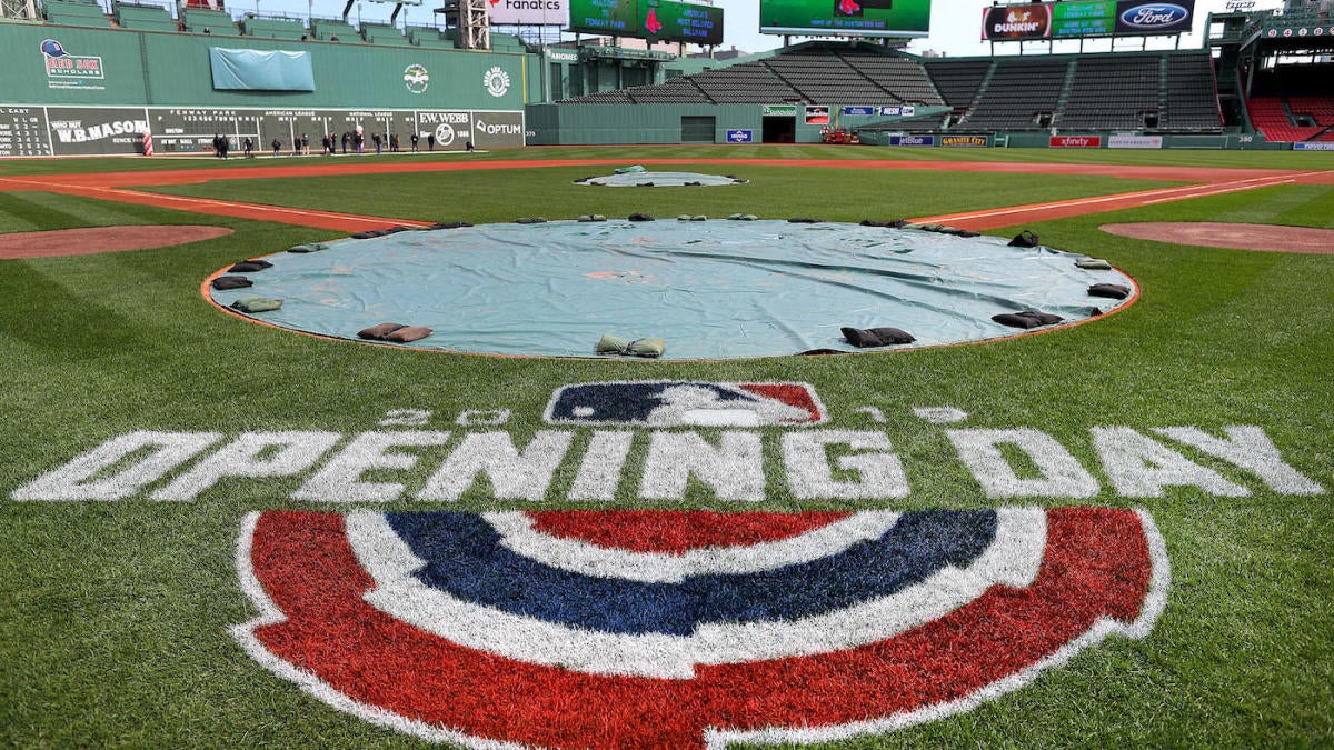 Red Sox collect 2018 World Series rings during Fenway opener