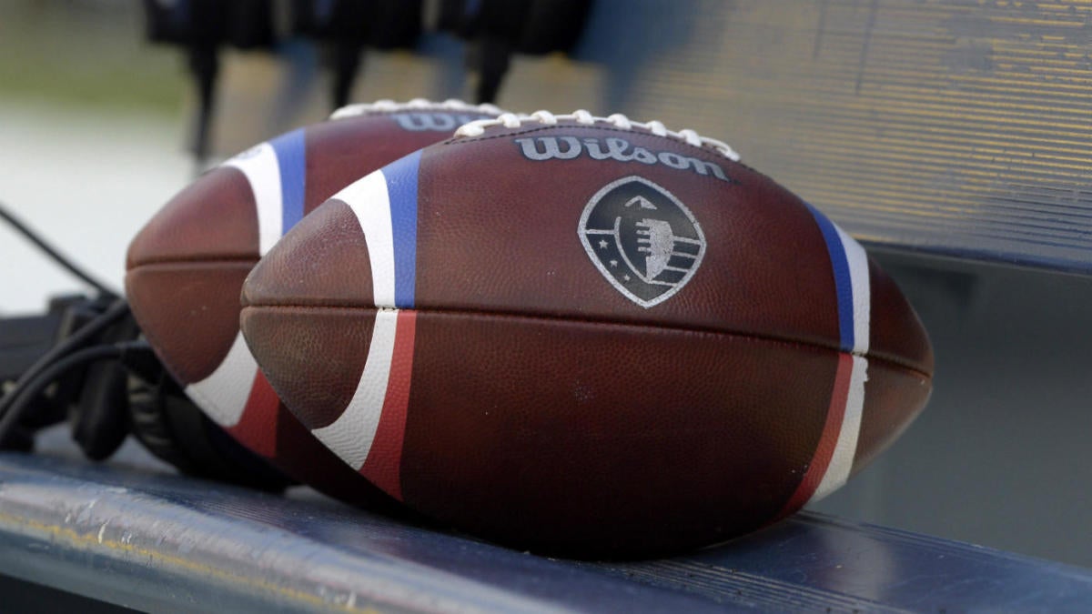 Arena Football League declares bankruptcy, shuts down