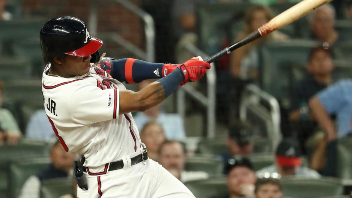 How Ronald Acuna Changed His Swing - Off The Bench