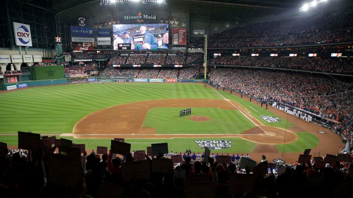 LOOK: Rain falls inside Astros' enclosed Minute Maid Park, drenching s...