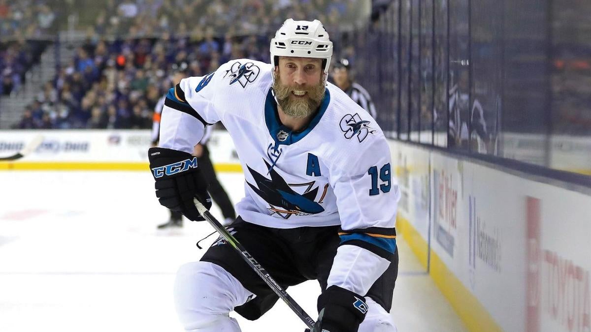 Thornton becomes 14th player in NHL history to reach 1,500 points