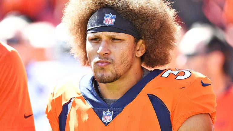 phillip-lindsay-7-1400.jpg