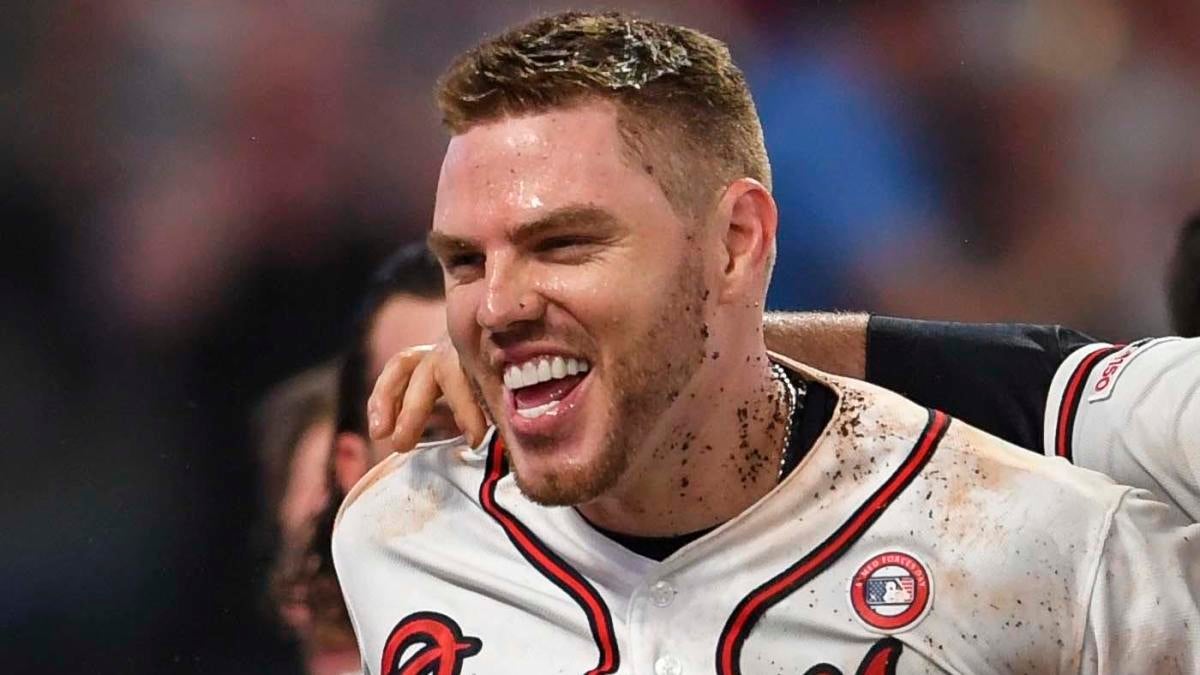 Braves' Freddie Freeman returns to club after recovering from COVID-19 