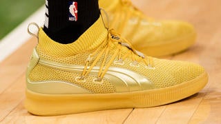 danny green yellow shoes