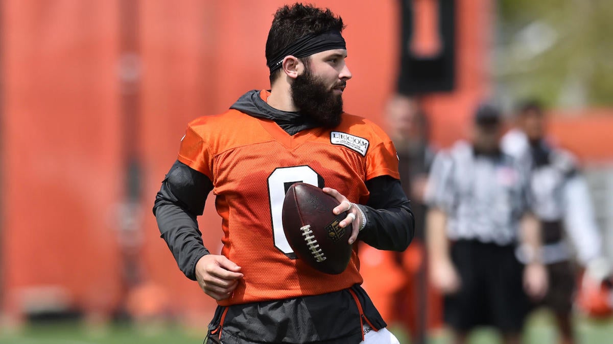 Browns and Baker Mayfield's reps met at combine; reinforced plans to start  him in '22 and not replace him with a veteran 