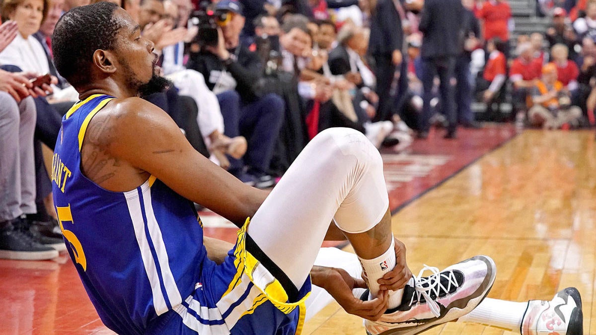 Kevin Durant injury update: Warriors superstar returns, re-injures