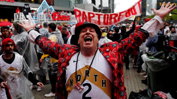 raptors-fan.jpg