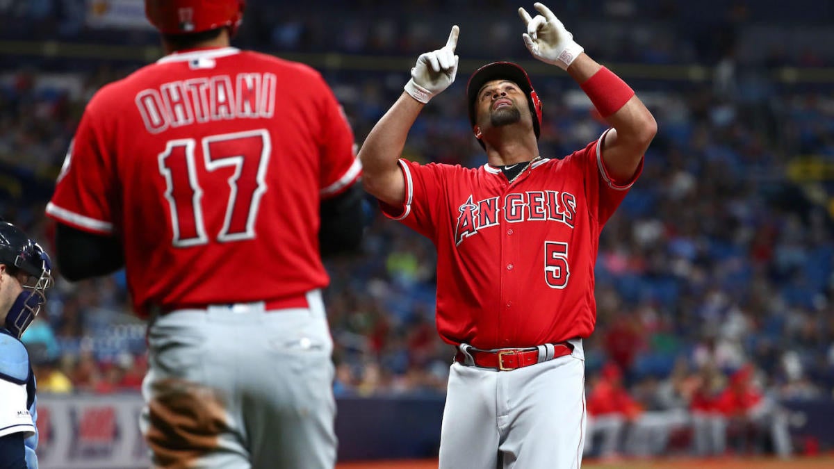 MLB on FOX - 6️⃣6️⃣0️⃣ Los Angeles Angels DH Albert Pujols just tied Willie  Mays for 5th on the all-time HR list!