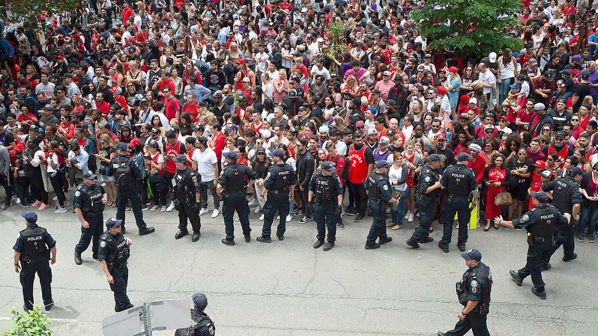 Toronto police confirm shooting during Raptors' championship parade at ...