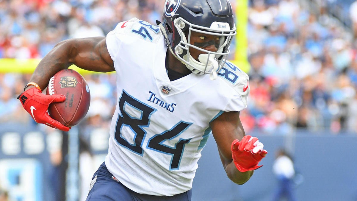 Tennessee Titans receiver Corey Davis in photos