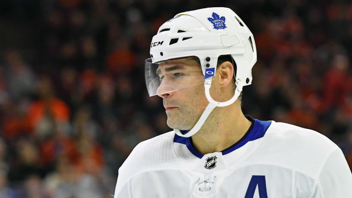 Maple Leafs trade Patrick Marleau to Hurricanes